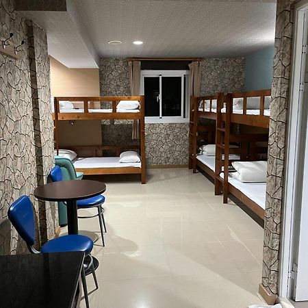 Hua Xiang Motel - Arena 카오슝 외부 사진